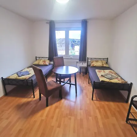 Monteurzimmer Am Bahnhof - 3 Grosse