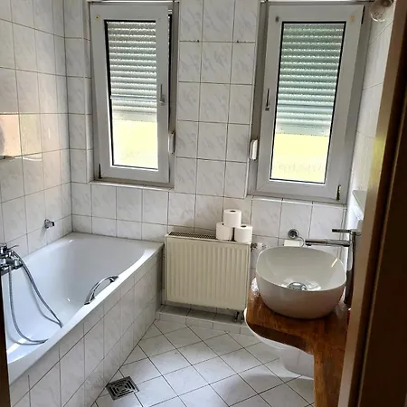 Appartement Monteurzimmer Am Bahnhof - 3 Grosse *