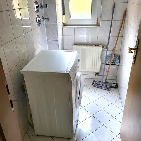 Monteurzimmer Am Bahnhof - 3 Grosse Apartment *