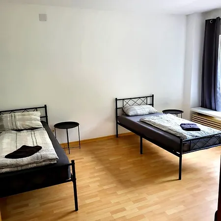 Appartement Monteurzimmer Am Bahnhof - 3 Grosse Biesenthal