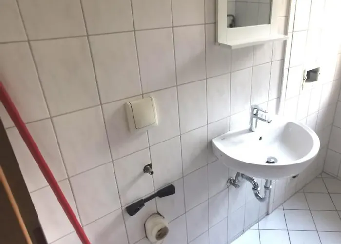 Monteurzimmer Am Bahnhof - 3 Grosse شقة Biesenthal