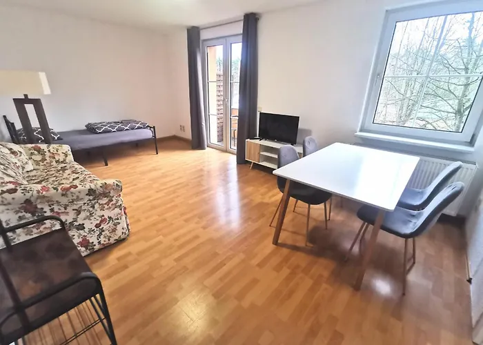 Monteurzimmer Am Bahnhof - 3 Grosse *