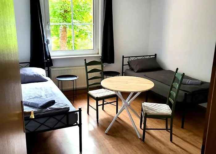 Monteurzimmer Am Bahnhof - 3 Grosse *