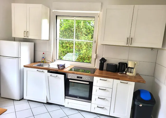 Monteurzimmer Am Bahnhof - 3 Grosse * Biesenthal